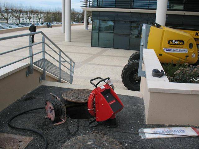 inspection-canalisation-camera-video-640w.jpg